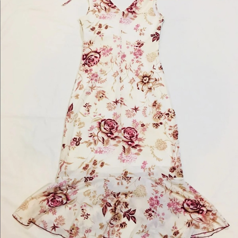 Cream and Pink Floral Mermaid Flare Dress with Gold Detailed Roses - Picture 13 of 13